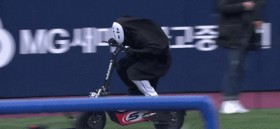 약 한달뒤에 열리는 ㄹㅇ 개꿀잼 야구경기.gif